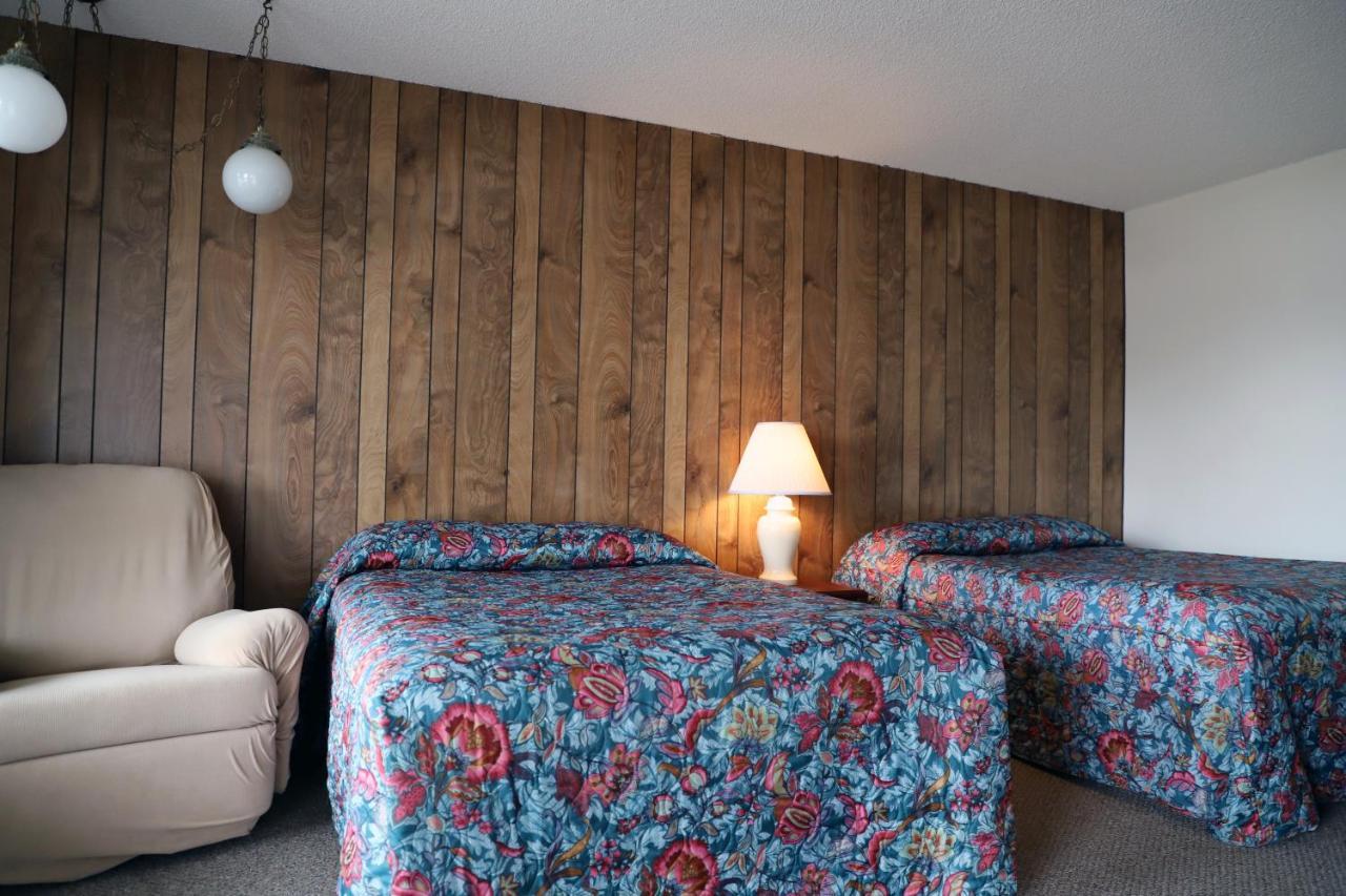 Big Sky Motel Roundup Buitenkant foto